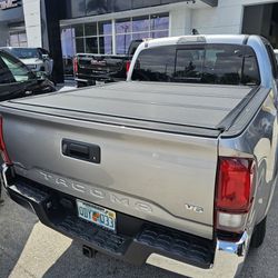 2021 Toyota Tacoma Bed Cover 