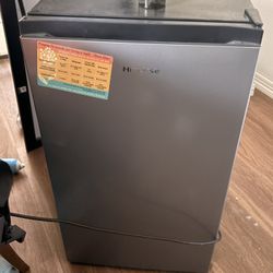 Mini Fridge 