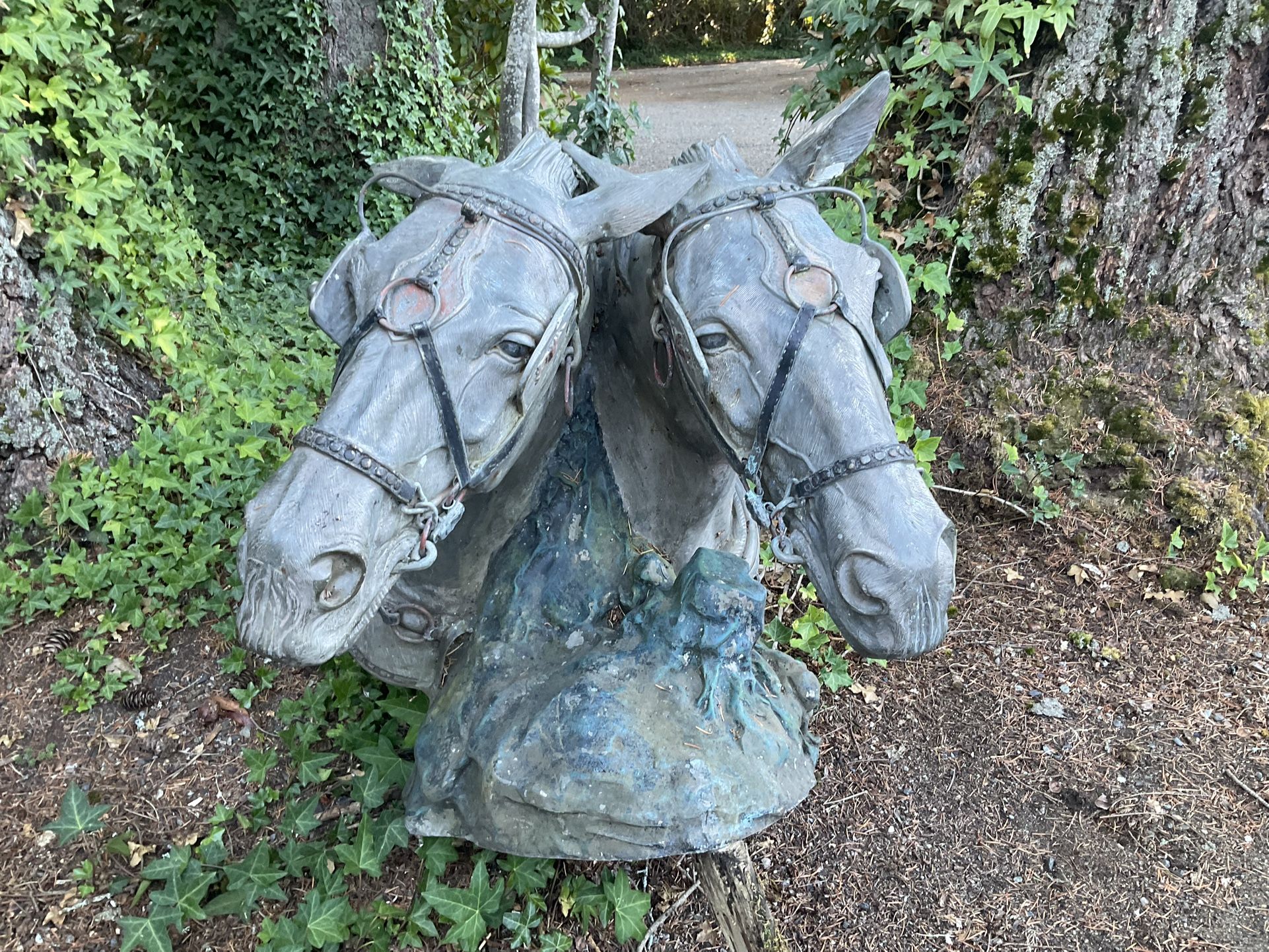 Beautiful Bronze Budweiser Draft Horse Sculpture