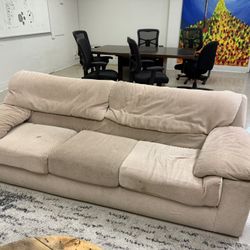 Free Furnitures 