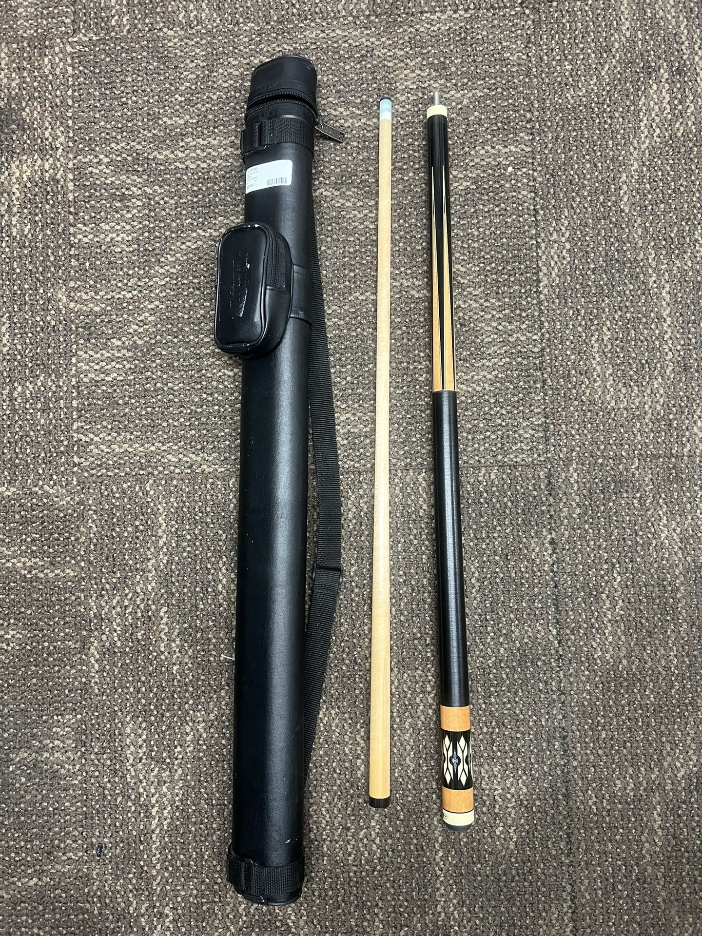 ENERGY POOL CUE W BAG SELLING FOR $119
