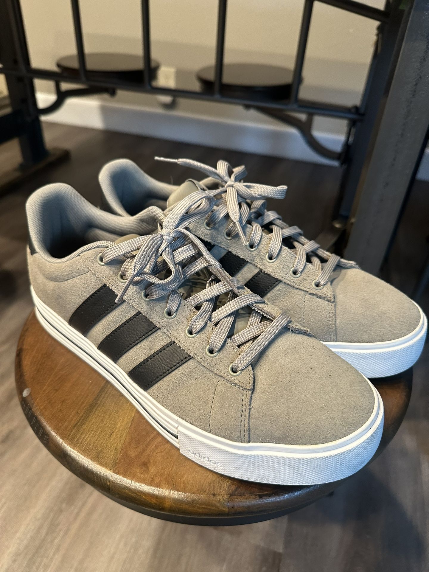 Great condition adidas Men's size 12 Daily 4.0 Shoes (retails $65) 