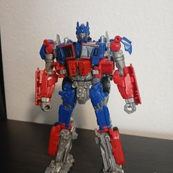 Studio Series Optimus Prime 