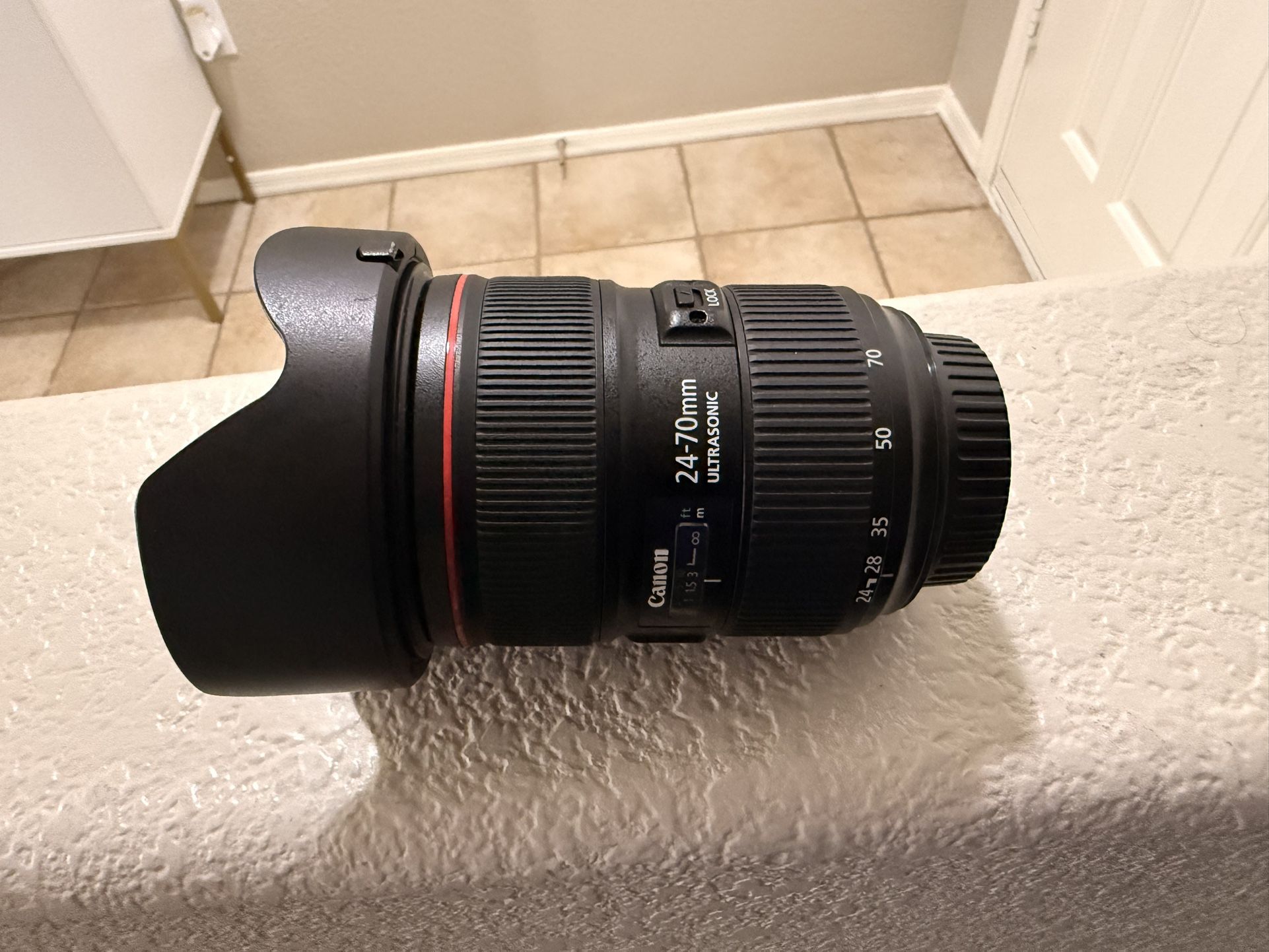 Canon EF 24-70mm f/2.8L USM