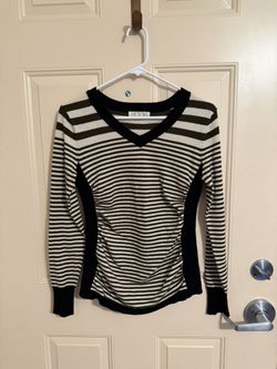 Pink Rose Womens Black & Beige Striped V-Neck Pullover S