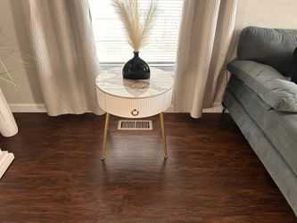 Night Stand / Side Table