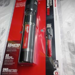 Milwaukee RedLithium Rechargeable Flashlight 
