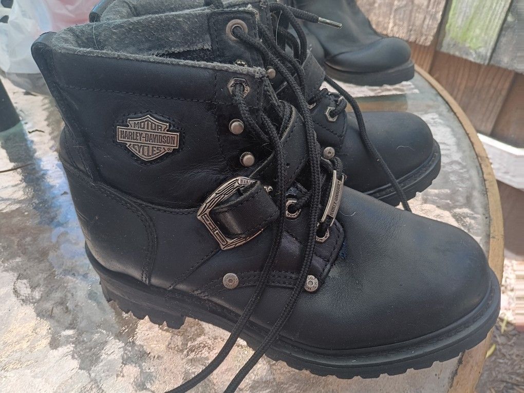 Ladies harley davidson boots 71/2