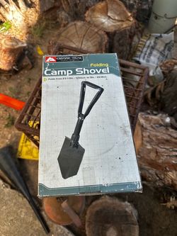 Folding camp shovel