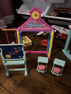 Barbie/chelsea School Set 