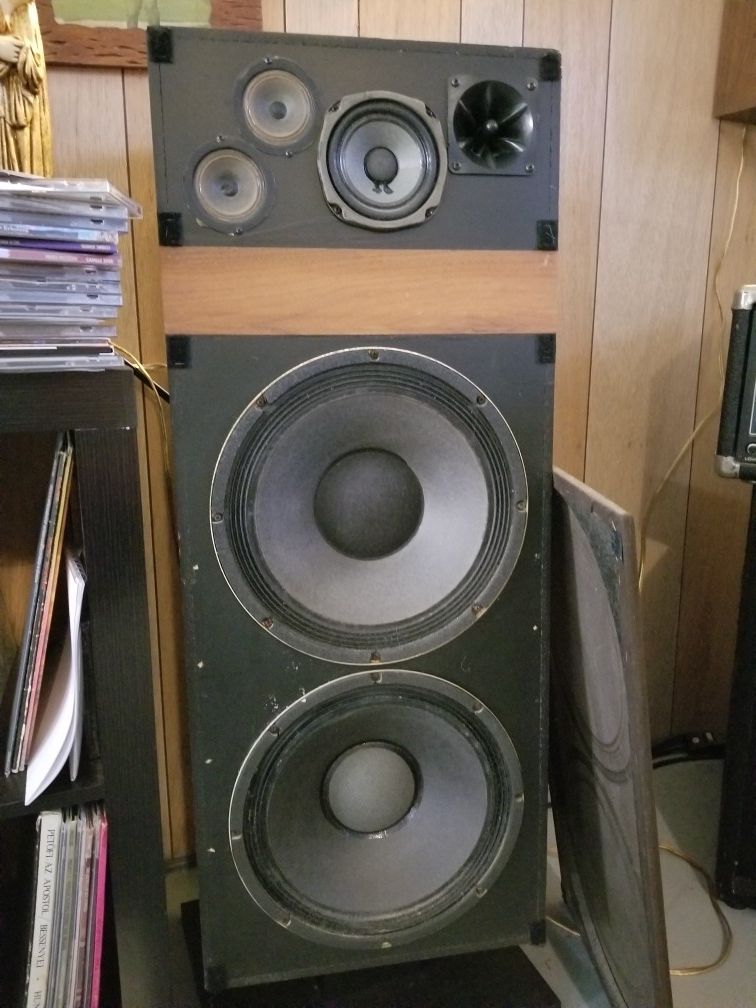 RTR HPR-12M vintage speakers 100wpc