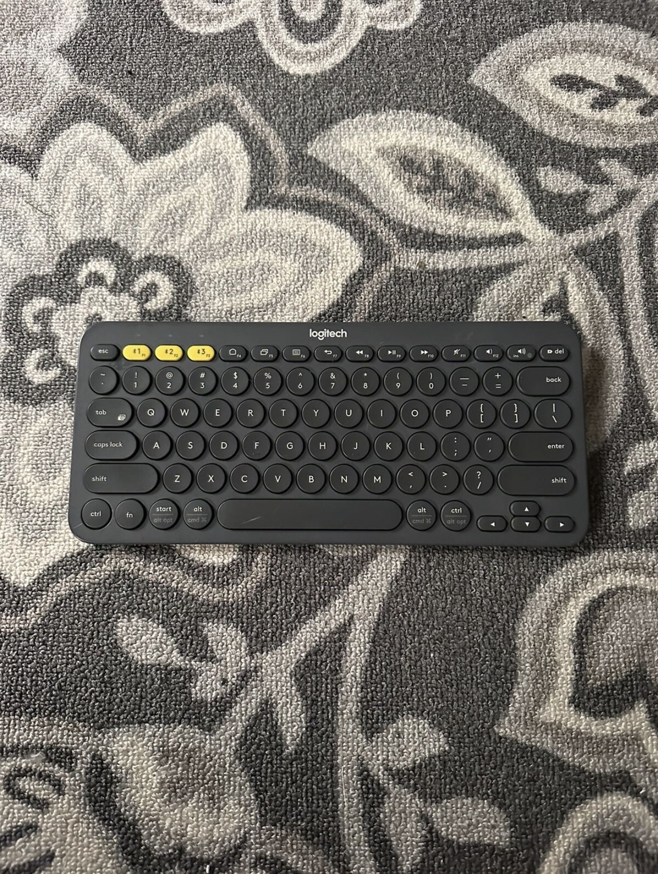 Logitech K380 Multi-Device Bluetooth Keyboard *Works*. 