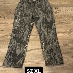 Men’s sweatpants