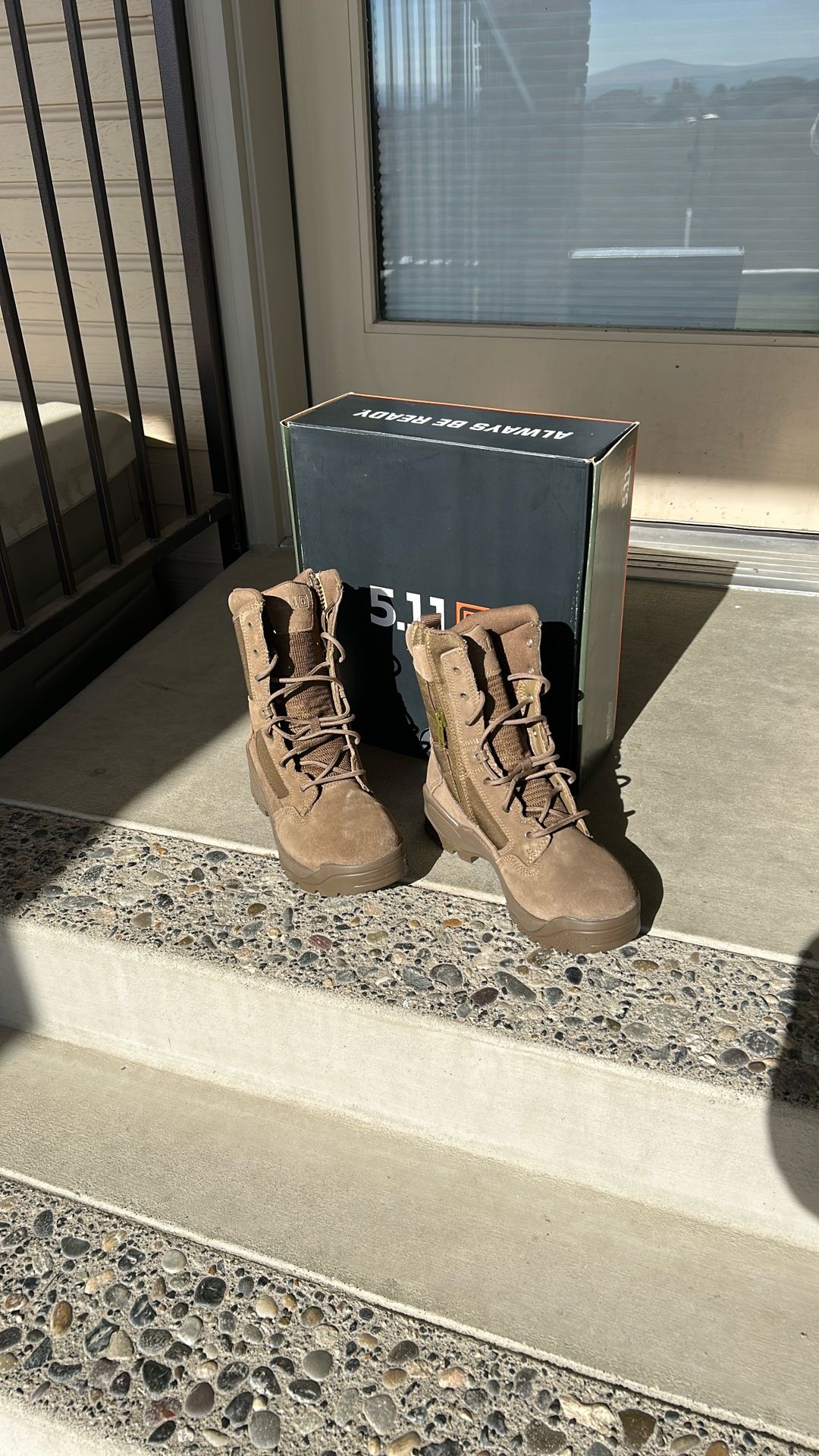 "NEW" 5.11 Tactical Boots -Men's Size 8