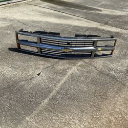 1990 Chevy grill, long bed