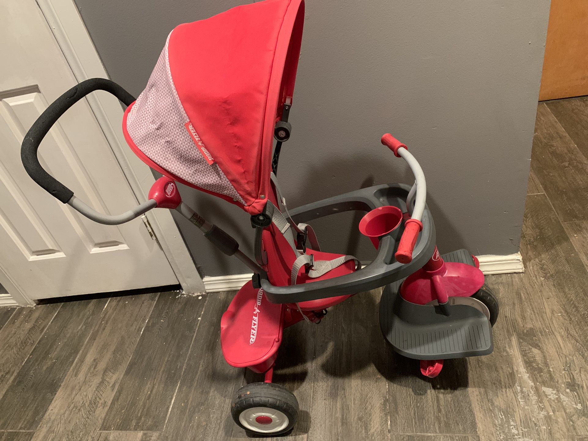 radio flyer tricycle