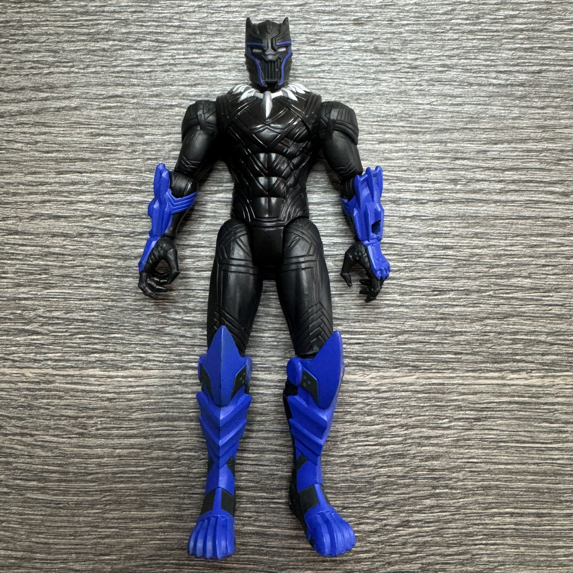 Marvel Avengers Mech Strike BLACK PANTHER Action Figure 6”