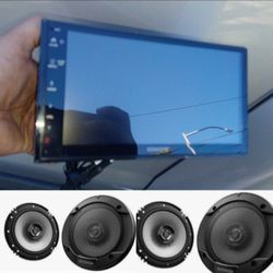 Kenwood CarPlay Apple Play Plus 2 Pairs Of 6.5" Speakers 