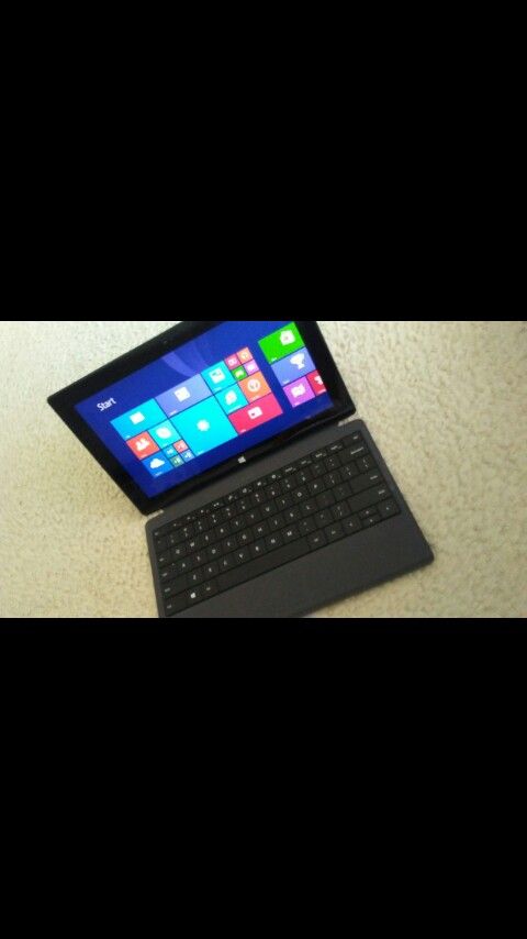 Microsoft Surface Rt 32gb. Laptop Tablet And Chargerg