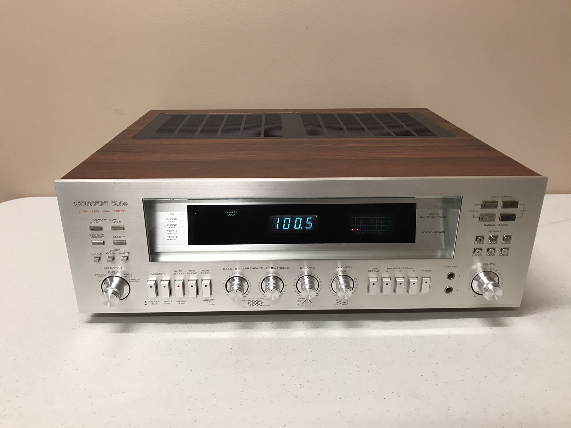 Concept 12.0D Stereo Receiver - 120 WPC