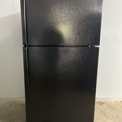 Whirlpool Black Refrigerator ‼️60 Day Warranty‼️