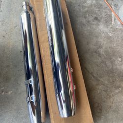 Harley Davidson RoadKing Stock Mufflers 