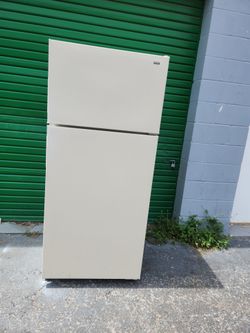 Hotpoint cream refrigerator