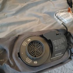 Intex Twin Air Mattress With Built In Pump
