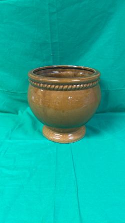 Large Brown Ceramic Pot 