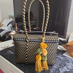 Purse 