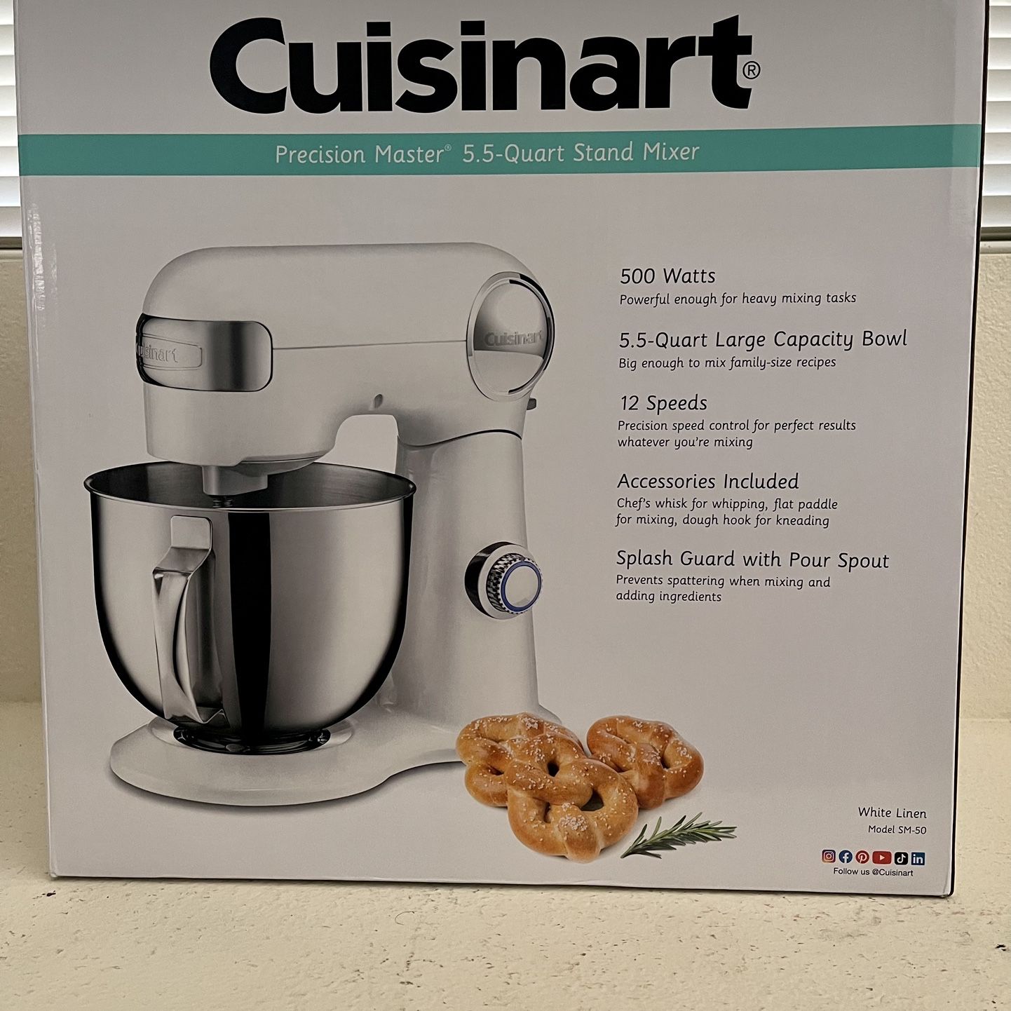 NIB Cuisinart The Stand Mixer Citrus Juicer Attachment for Sale in Melrose,  MA - OfferUp
