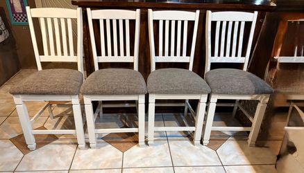 Set of 4 White Wood Counter Height Chairs