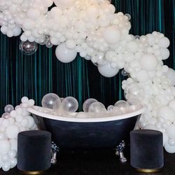 Black Clawfoot Bathtub