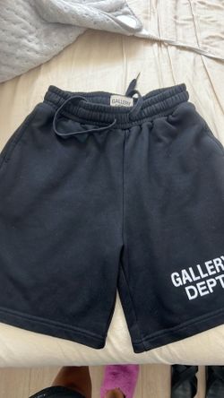 Gallery Shorts