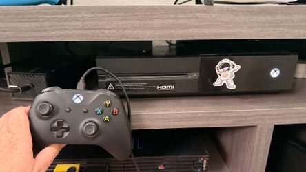 Xbox one almost new