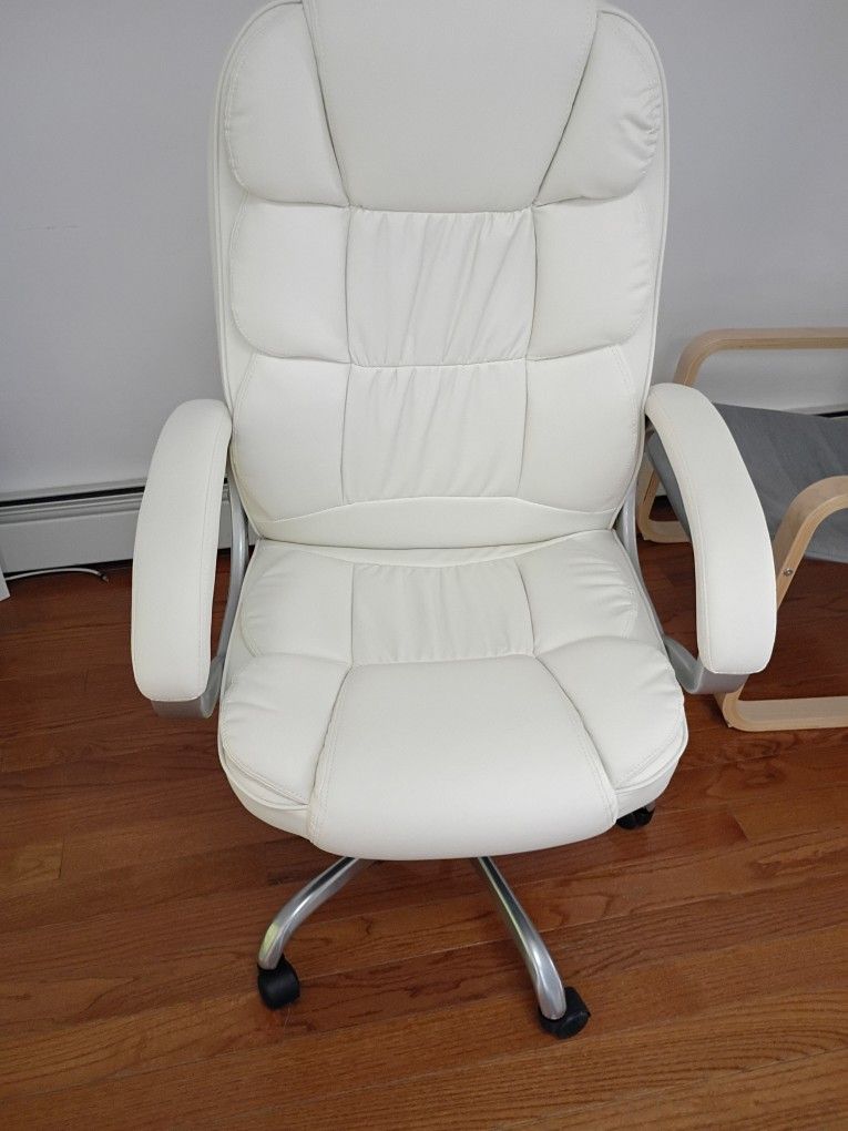 White Computer Chair
