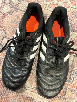 Soccer boots Adidas