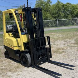 Forklift 