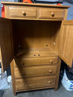 Dresser