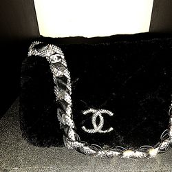 REAL  Chanel purse Certified RFID chipped  500 or best offer no low balling please