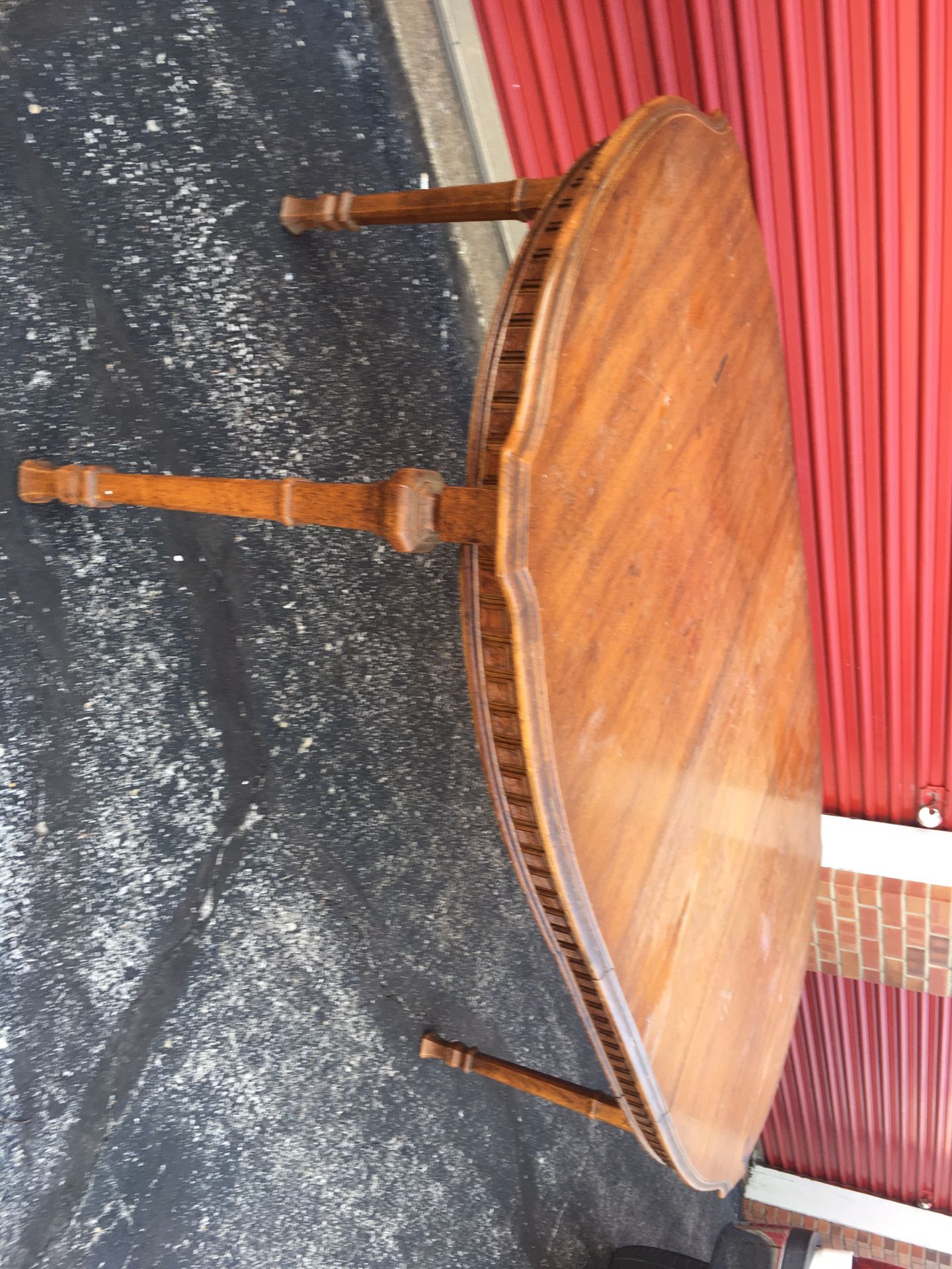 Vintage antique dining table $750. Must go this week. I can also deliver. Includes one leaf