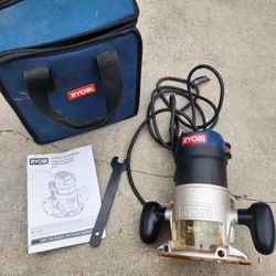 Ryobi Router With Bag