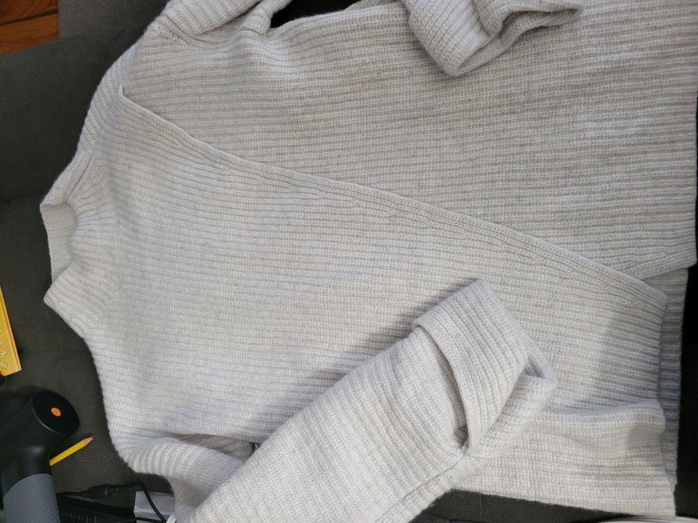 Xs Athleta Wool And Cashmere Sweater 
