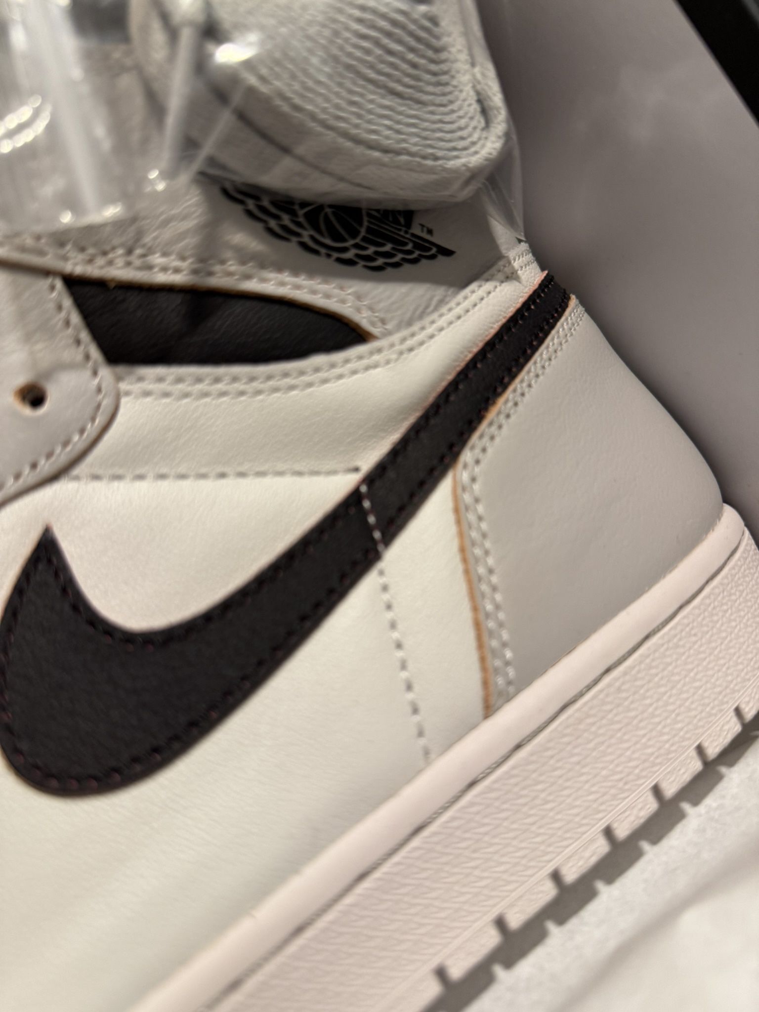 Jordan SB Retro 1 LA To Paris Sz 13 