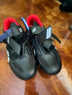 Peloton shoes, size 40