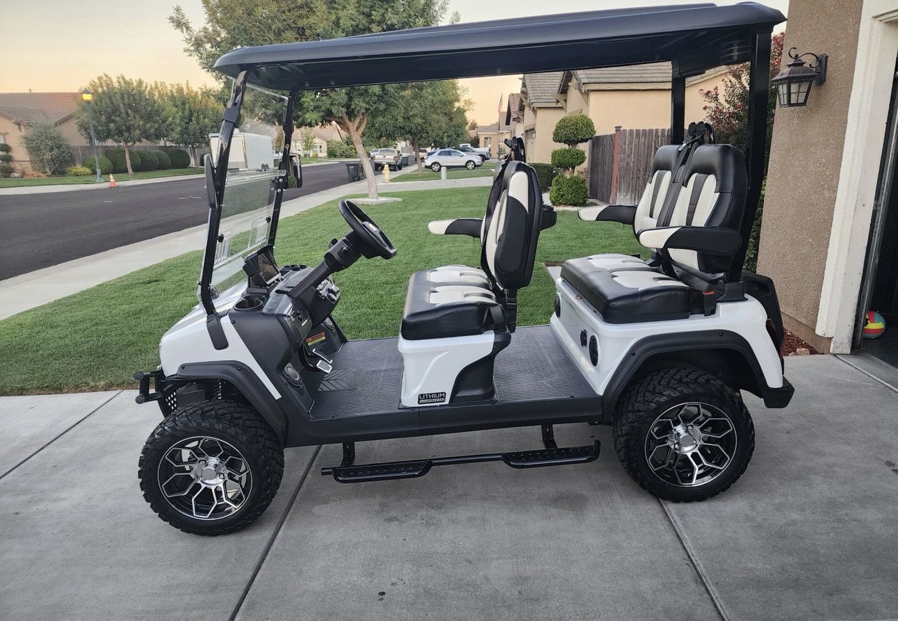 2025 Evolution D5 Street Legal Golf Cart
