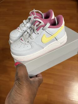 New & Gently Used Shoes For  the Low 