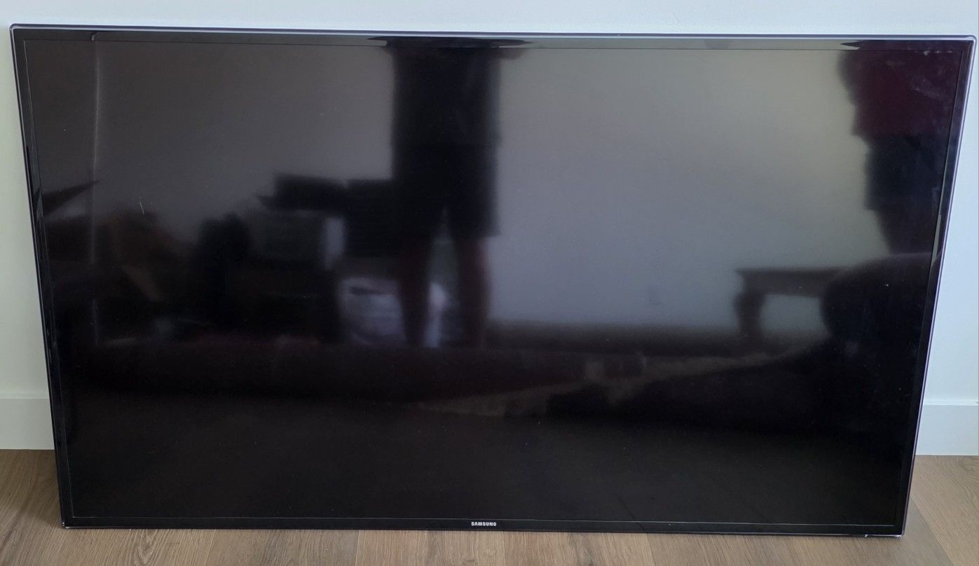 Samsung 60" TV