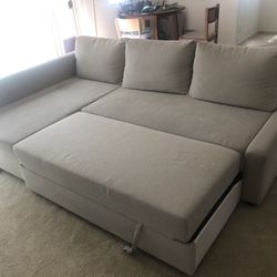 Couch/Pullout Bed