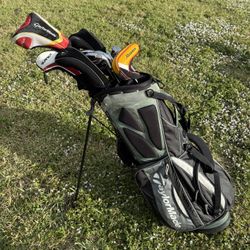 2009 TaylorMade Golf Club Set with Burner Series Clubs & TaylorMade Bag